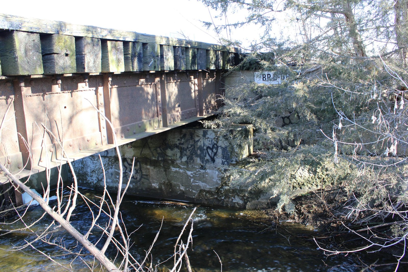North abutment